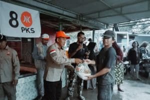 PKS Musi Rawas Salurkan Bantuan untuk Korban Banjir