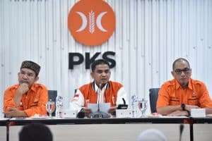 PKS: Rapor Merah Kebijakan Ketenagakerjaan Jokowi